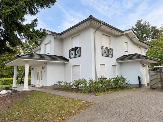 Haus zum Kaufen in Berlin 2.000.000,00 EUR 321 m²