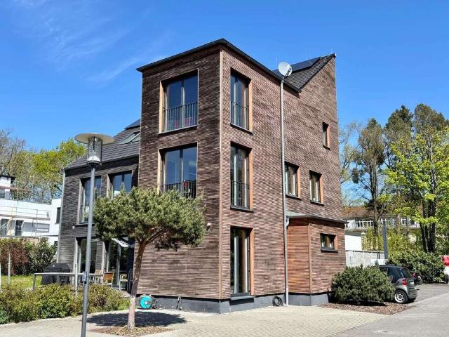 Haus zum Kaufen in Berlin 2.190.000,00 EUR 350 m²