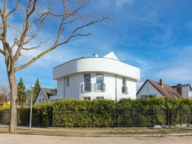 Haus zum Kaufen in Berlin 2.200.000,00 EUR 275 m²