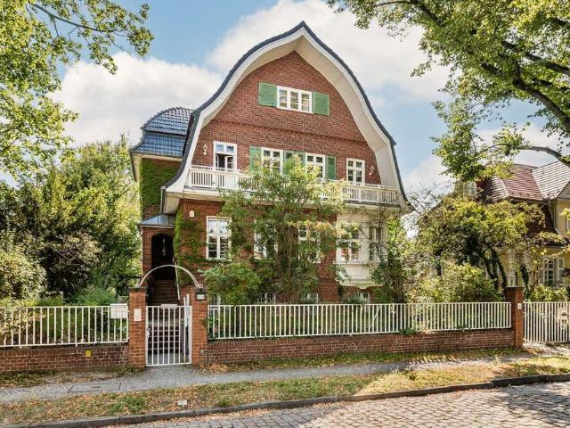 Haus zum Kaufen in Berlin 2.200.000,00 EUR 286 m²