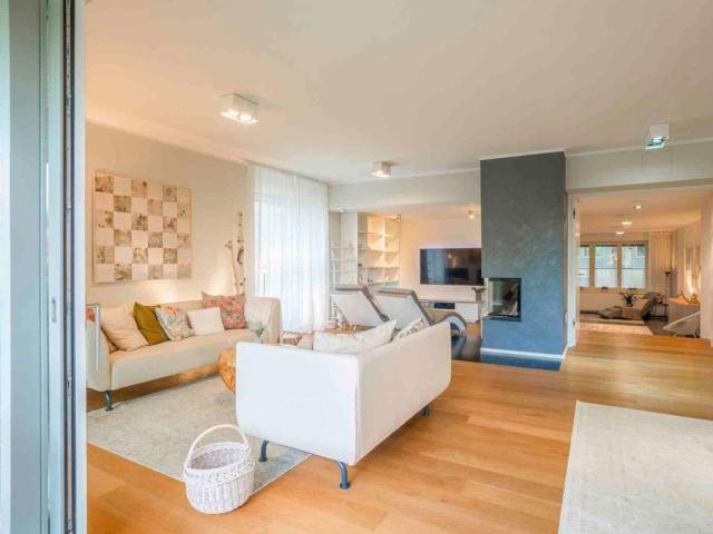 Haus zum Kaufen in Berlin 2.300.000,00 EUR 425.3 m²