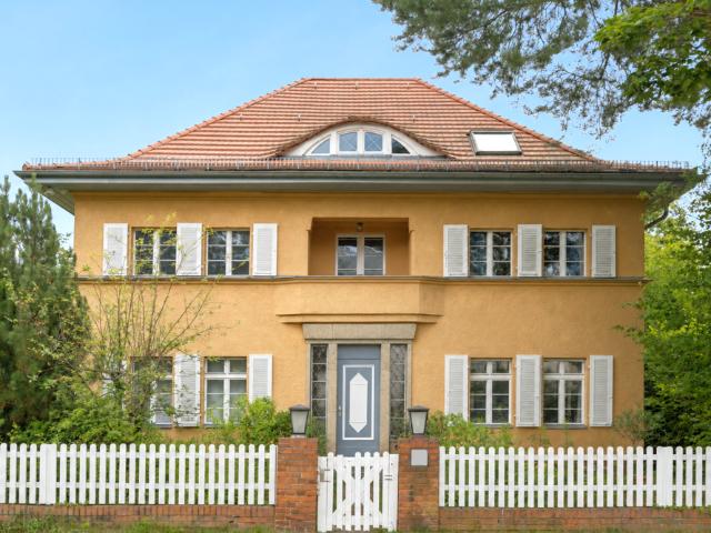 Haus zum Kaufen in Berlin 2.495.000,00 EUR 338 m²