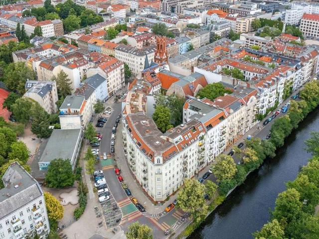 Haus zum Kaufen in Berlin 2.499.000,00 EUR 956 m²