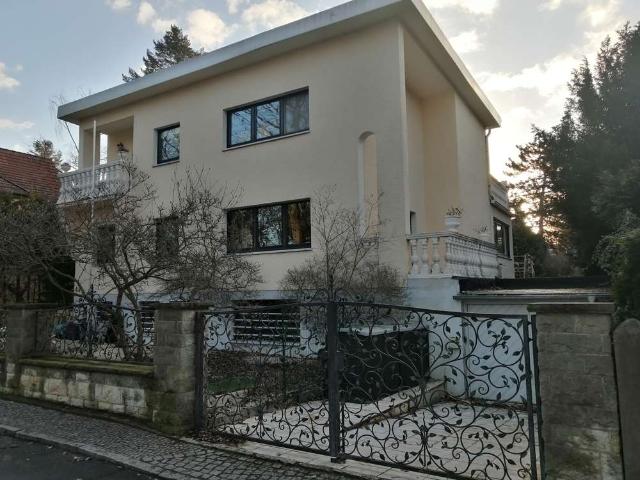 Haus zum Kaufen in Berlin 2.500.000,00 EUR 338 m²