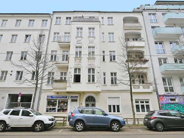 Haus zum Kaufen in Berlin 2.870.000,00 EUR 979.52 m²