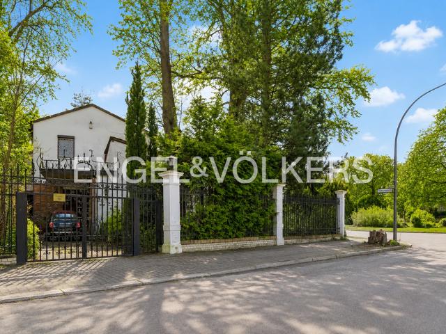 Haus zum Kaufen in Berlin 2.950.000,00 EUR 223.23 m²