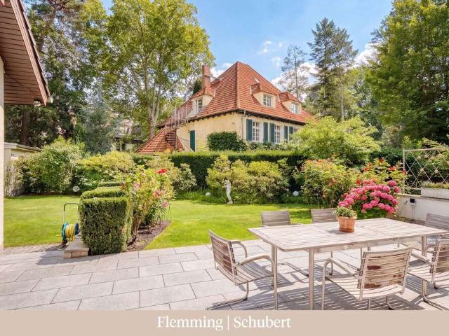 Haus zum Kaufen in Berlin 3.090.000,00 EUR 363.76 m²