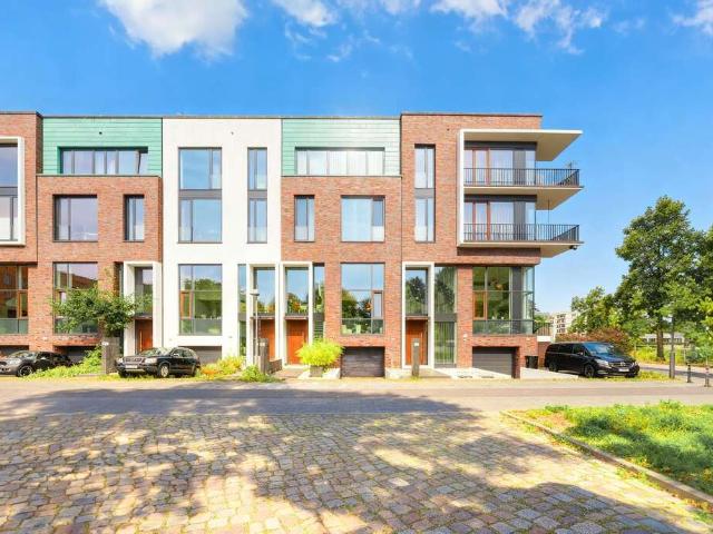 Haus zum Kaufen in Berlin 3.500.000,00 EUR 265 m²
