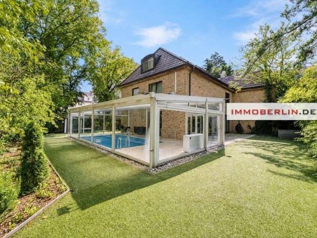 Haus zum Kaufen in Berlin 3.990.000,00 EUR 596 m²