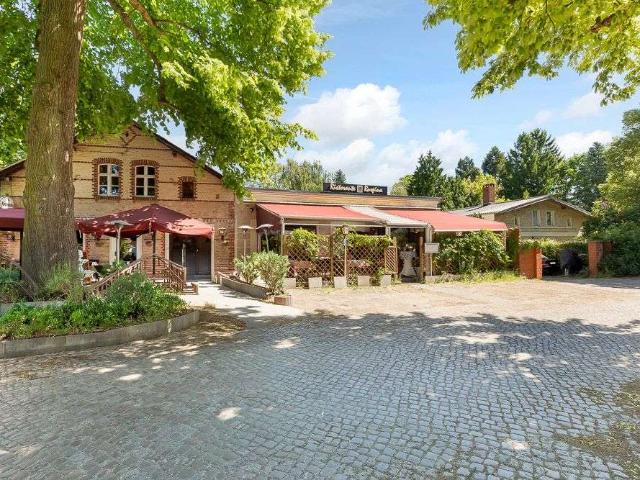 Haus zum Kaufen in Berlin 4.500.000,00 EUR 1000 m²
