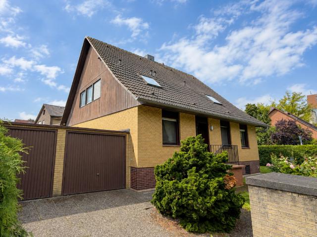 Haus zum Kaufen in Berlin 550.000,00 EUR 174.14 m²