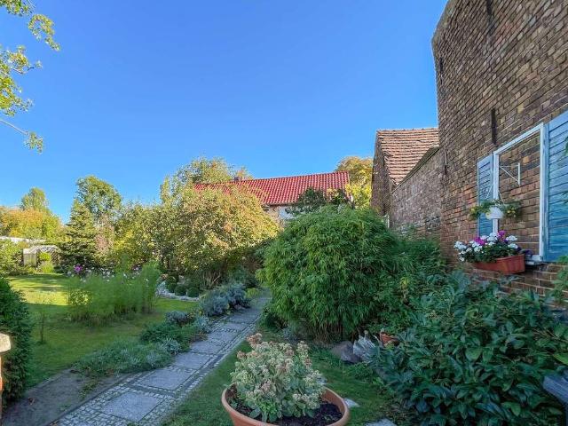 Haus zum Kaufen in Berlin 595.000,00 EUR 185.54 m²