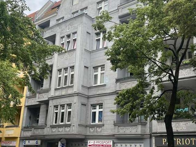 Haus zum Kaufen in Berlin 5.900.000,00 EUR 1854.78 m²