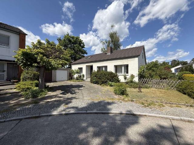 Haus zum Kaufen in Berlin 785.000,00 EUR 116.42 m²