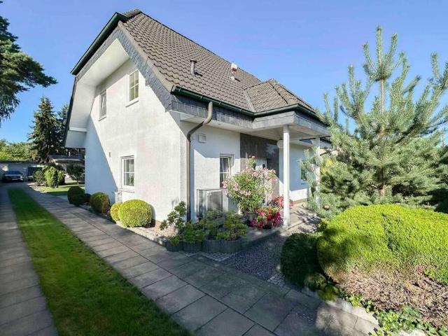 Haus zum Kaufen in Berlin 800.000,00 EUR 198 m²