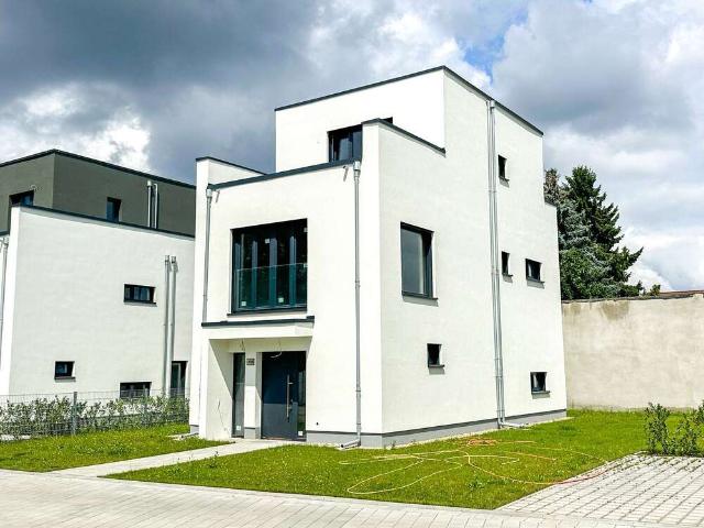 Haus zum Kaufen in Berlin 949.000,00 EUR 148.64 m²