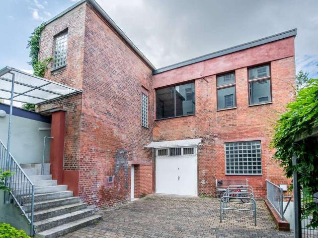 Haus zum Kaufen in Berlin 950.000,00 EUR 215.42 m²