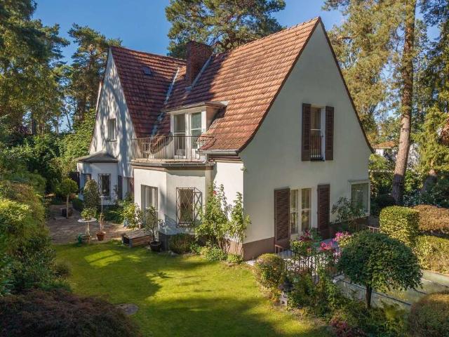 Haus zum Kaufen in Berlin 950.000,00 EUR 227 m²