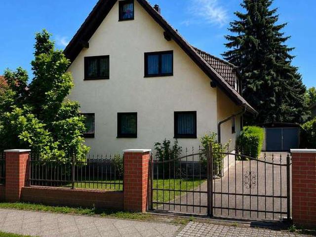 Haus zum Kaufen in Berlin 985.000,00 EUR 193.95 m²