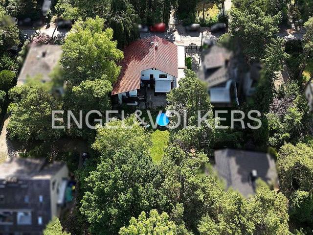 Haus zum Kaufen in Berlin 995.000,00 EUR 245 m²