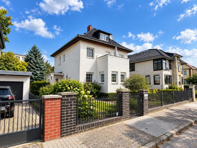 Haus zum Kaufen in Berlin 900.000,00 EUR 155 m²