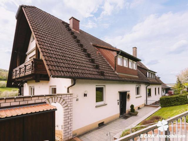 Haus zum Kaufen in Bessenbach 495.000,00 EUR 270.65 m²