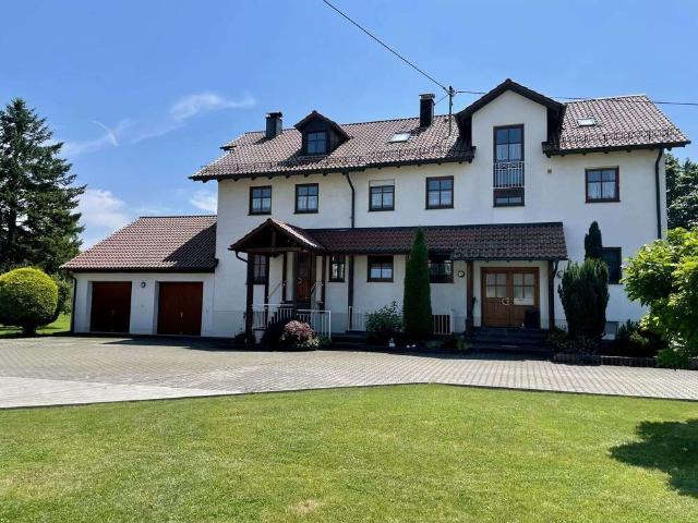 Haus zum Kaufen in Biberbach 835.000,00 EUR 300 m²