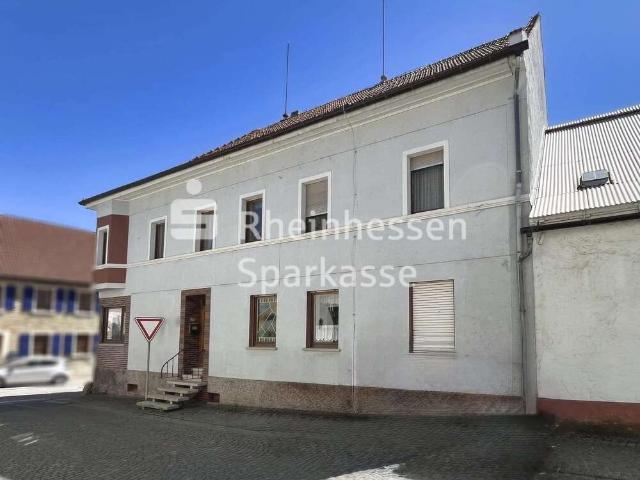 Haus zum Kaufen in Biebelnheim 385.000,00 EUR 236 m²
