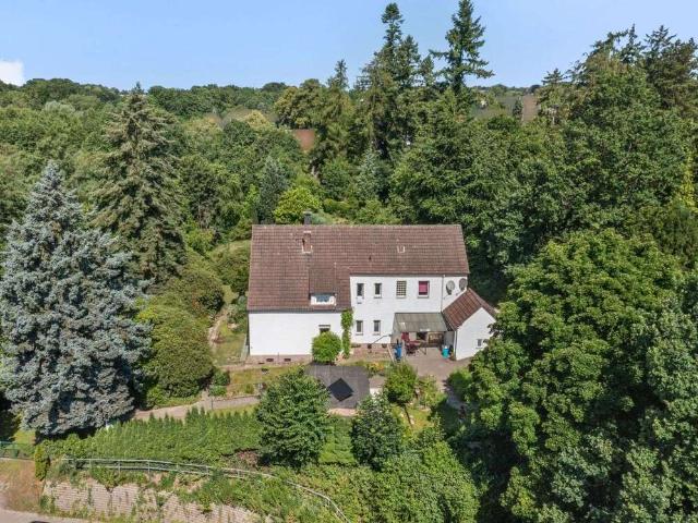Haus zum Kaufen in Bielefeld 370.000,00 EUR 320 m²