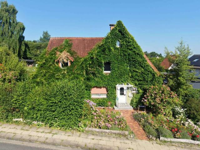 Haus zum Kaufen in Bielefeld 371.200,00 EUR 217.42 m²