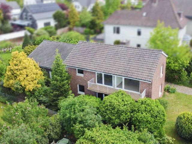 Haus zum Kaufen in Bielefeld 449.000,00 EUR 242.03 m²
