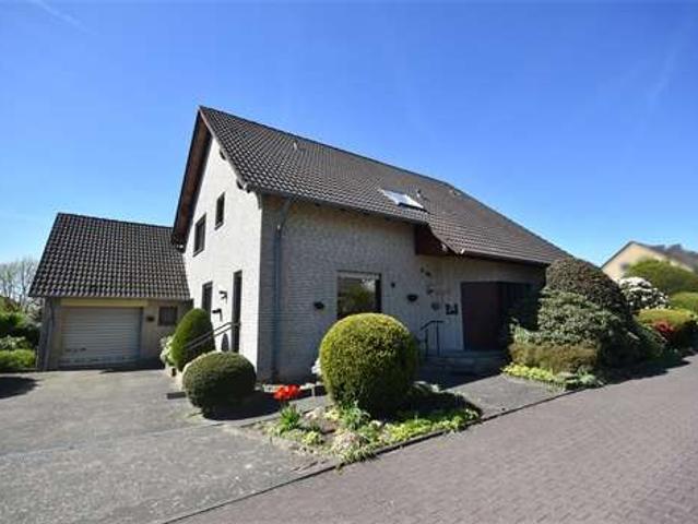 Haus zum Kaufen in Bielefeld 690.000,00 EUR 203.11 m²