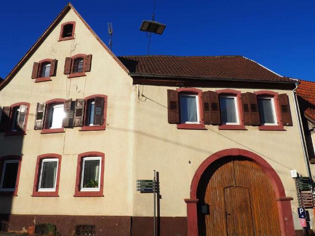 Haus zum Kaufen in Birkweiler 299.000,00 EUR 220 m²