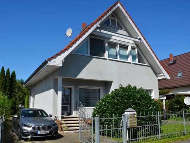 Haus zum Kaufen in Blankenfelde Mahlow 699.000,00 EUR 224 m²