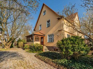 Haus zum Kaufen in Blankenfelde Mahlow 899.000,00 EUR 236 m²