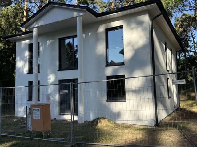 Haus zum Kaufen in Blankenfelde Mahlow 990.000,00 EUR 198 m²