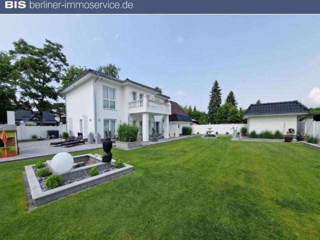 Haus zum Kaufen in Blankenfelde Mahlow 1.130.000,00 EUR 205 m²