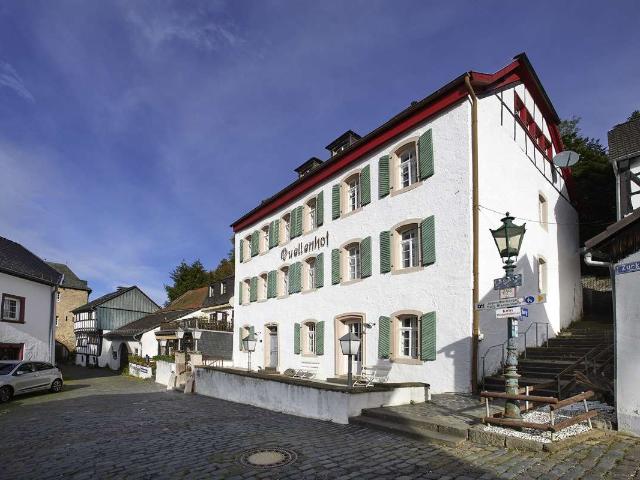 Haus zum Kaufen in Blankenheim 675.000,00 EUR 355 m²