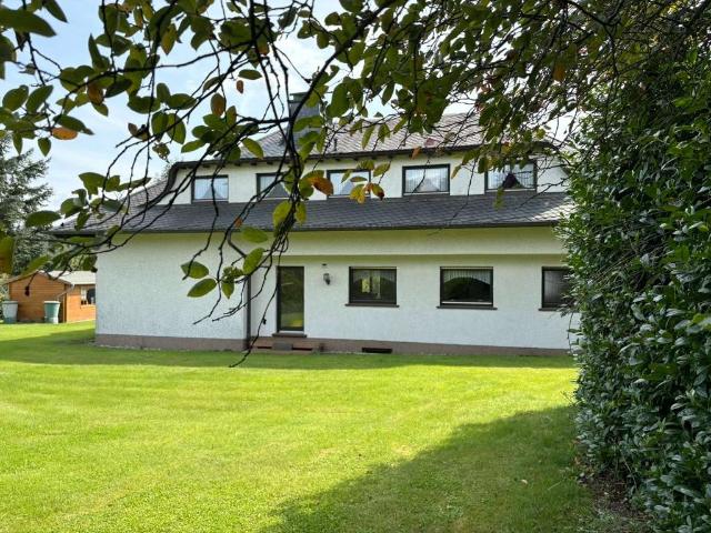 Haus zum Kaufen in Bleialf 375.000,00 EUR 250 m²