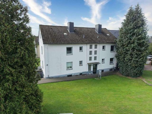 Haus zum Kaufen in Blomberg 279.000,00 EUR 215.05 m²