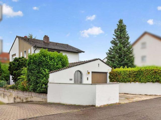 Haus zum Kaufen in Bruchsal 560.000,00 EUR 176.18 m²