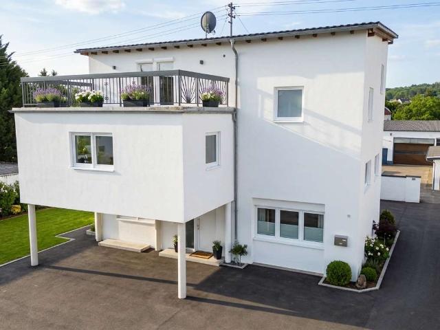 Haus zum Kaufen in Bruchsal 649.000,00 EUR 240 m²