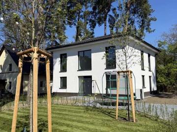 Haus zum Kaufen in Brandenburg Blankenfelde Mahlow 940.000,00 EUR 153 m²