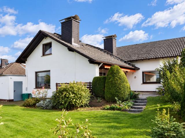 Haus zum Kaufen in Braunfels 547.500,00 EUR 256 m²