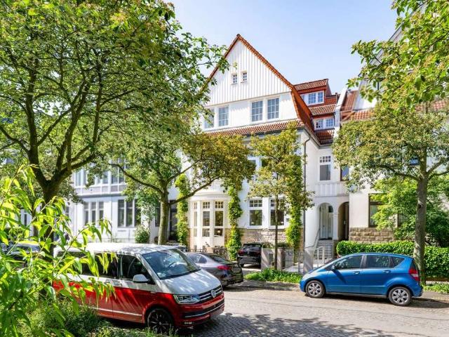Haus zum Kaufen in Bremen Schwachhausen 2.295.000,00 EUR 552.44 m²
