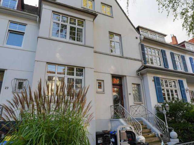 Haus zum Kaufen in Bremen Schwachhausen 990.000,00 EUR 245 m²