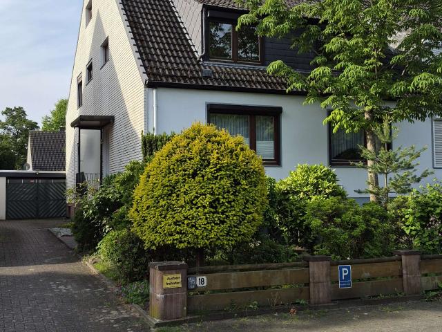 Haus zum Kaufen in Bremen 295.000,00 EUR 178 m²