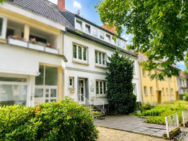 Haus zum Kaufen in Bremen 459.000,00 EUR 407.15 m²