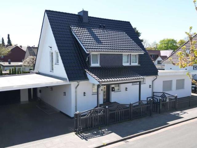 Haus zum Kaufen in Bremen 750.000,00 EUR 195.66 m²