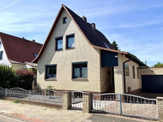 Haus zum Kaufen in Bremerhaven 333.000,00 EUR 127.58 m²